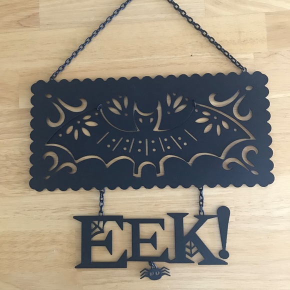 EEK!  Hanging Bat Sign - Picture 1 of 2